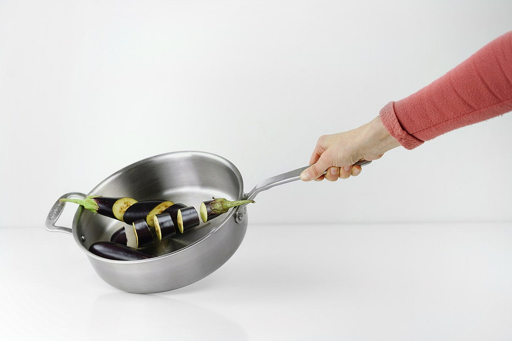 Types of pans: eggplant in a stainless steel pan