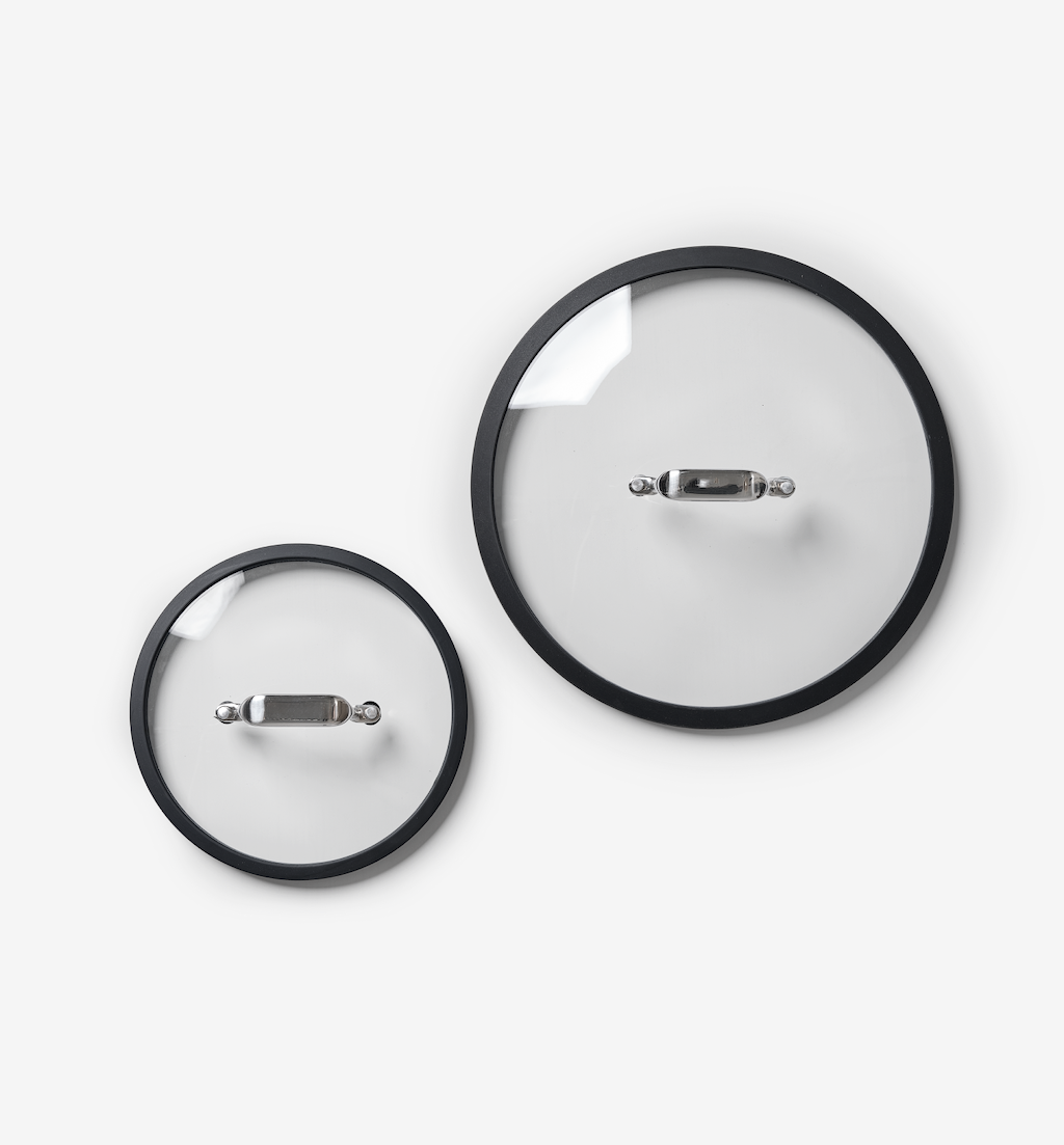 Glass pot lids with black silicone rim and stainless steel handle, two sizes
