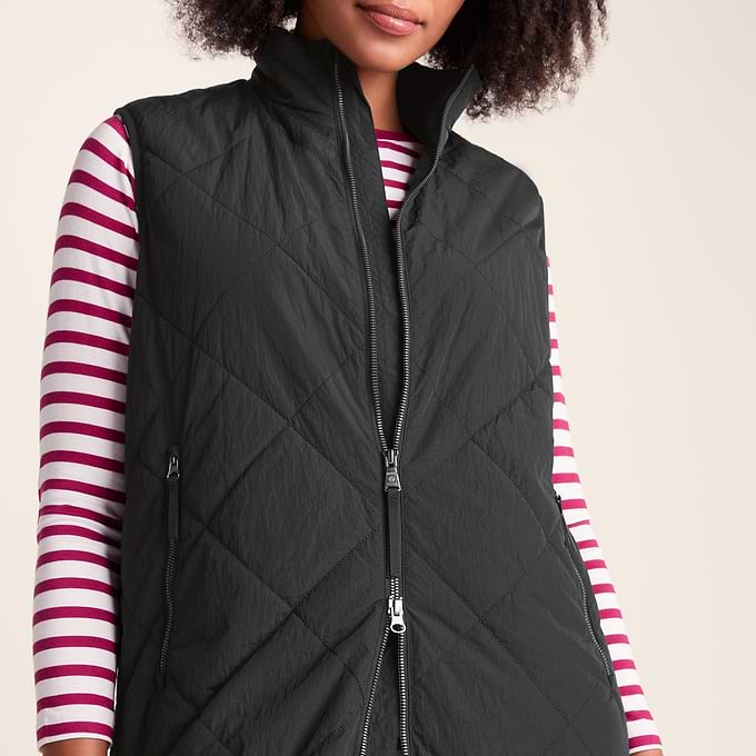 Anda Womens Shower Resistant Insulated Gilet - Black