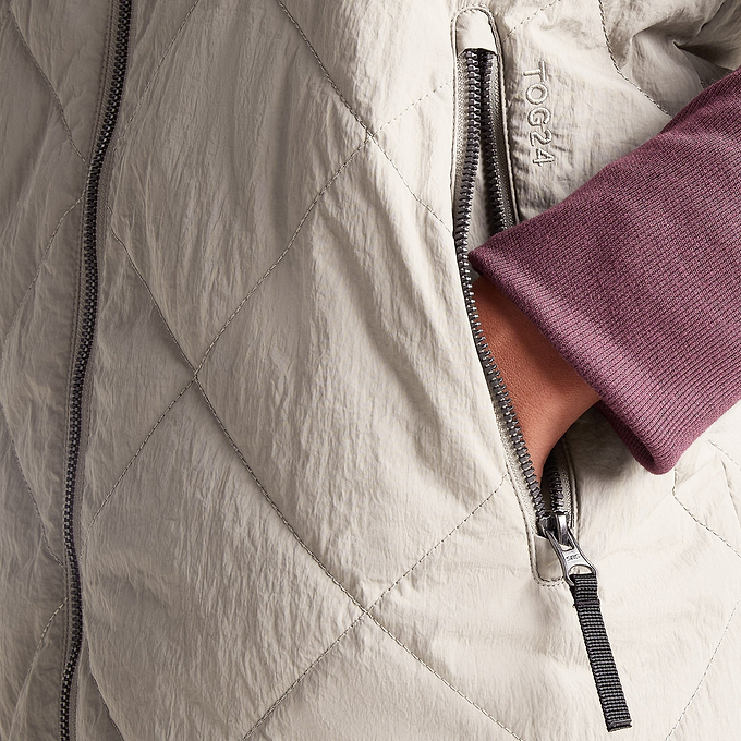 Anda Womens Shower Resistant Insulated Gilet - Dark Taupe