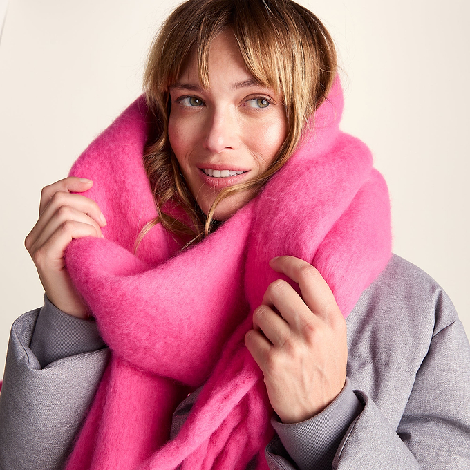 Marlene Heavyweight Brushed Colour Block Blanket Scarf - Rich Pink