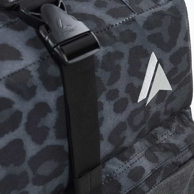 Surfanic Maxim 3.0 100L Roller Bag - Jet Black