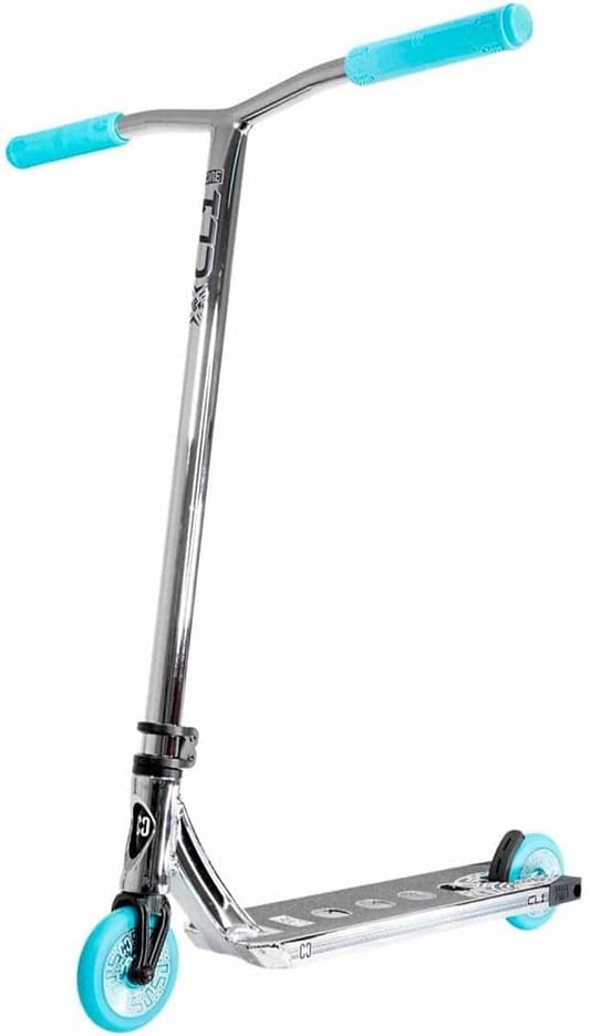 Introducing the CORE CL1 Complete Stunt Scooter in Chrome and Teal by CORE. This scooter features turquoise grips and wheels alongside premium aftermarket components. With its sleek T-bar handle and a deck showcasing bold black and white designs, it’s perfect for tricks and freestyle riding. Experience enhanced performance and style with the CORE CL1 difference.