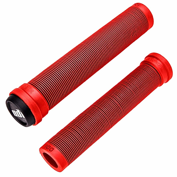 These ODI Longneck SLX Red Stunt Scooter Grips, measuring 160mm, are crafted from durable Krayton rubber. They feature a ribbed texture and black end caps. The cylindrical grips also display raised text and the ODI logo near the ends, providing both style and functionality for your ride.