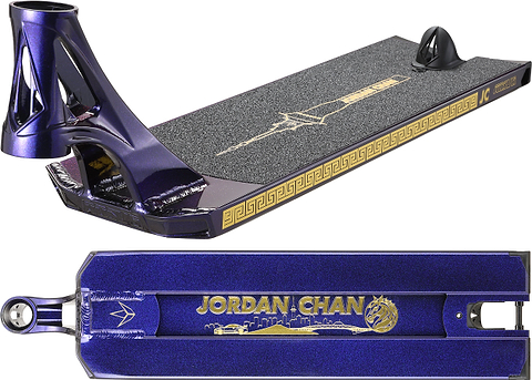 Featuring a striking purple finish with gold accents, the Blunt Envy AOS V6 Jordan Chan Signature Stunt Scooter Deck (6.5″ x 22.5″) showcases grip tape adorned with a city skyline and “JORDAN CHAN” in gold lettering. The underside highlights the same name alongside a dragon and skyline graphic, delivering unique style and stand-out performance for riders seeking something special from Blunt Envy’s signature series.