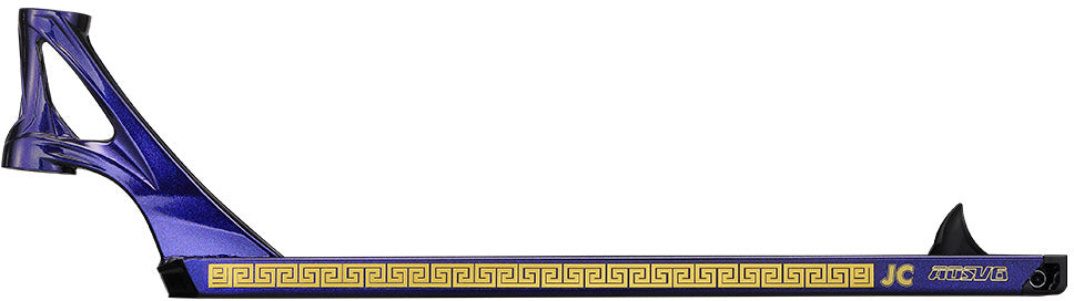 The Blunt Envy AOS V6 Jordan Chan Signature Stunt Scooter Deck - 6.5″ x 22.5″ showcases a striking blue and gold color scheme, highlighted by a geometric Greek key pattern along the side, as well as “JC” initials and “NATIVE” branding.