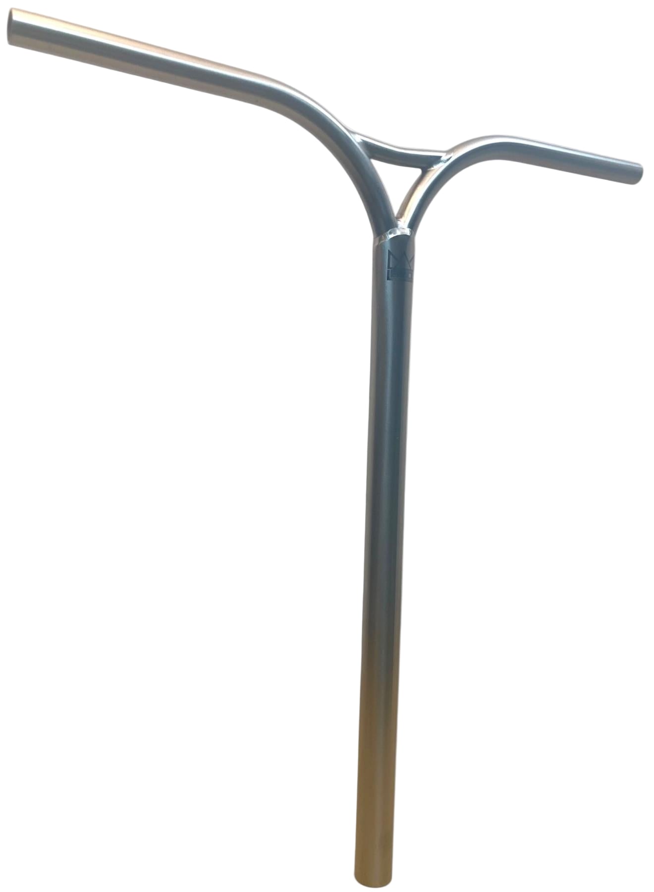 The Legacy Cut-Out Titanium Oversized HIC Stunt Scooter Y-Bars in chrome (660mm x 600mm) feature a lightweight, sturdy Y-shaped design—ideal for park riders who want durable style.