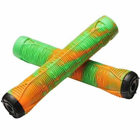 The Blunt Envy Flangeless V2 Green / Orange Stunt Scooter Grips, measuring 160mm, feature a dynamic pattern of green, orange, and black. Constructed from thermo plastic rubber, they provide textured surfaces for enhanced grip. The ends are capped in black, aligning with the flangeless V2 style perfect for stunt scooters.