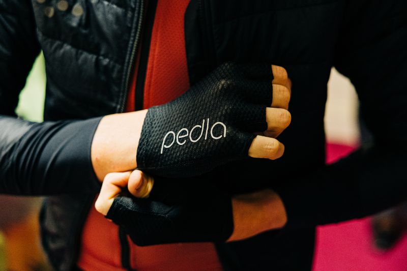 Pedla glove
