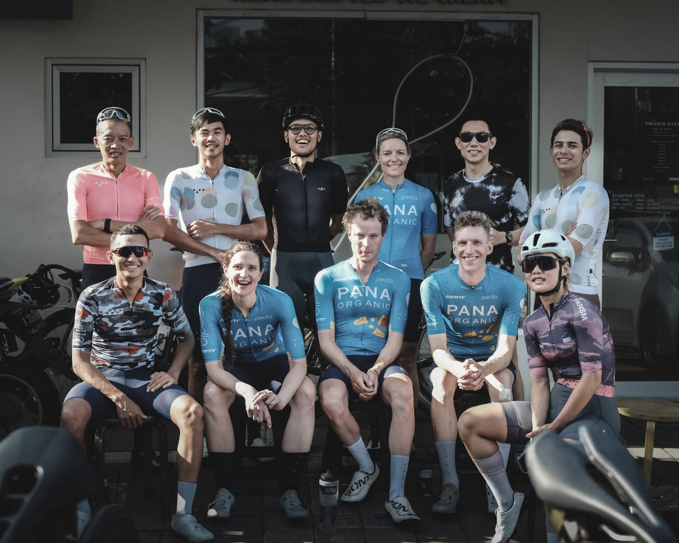 Group photo of the Pana Organic entourage, along with the local team and riders