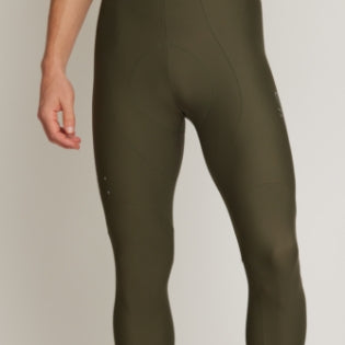 SuperFIT 2.0 cycling bib shorts on male with logo on leg