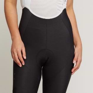 SuperFIT 2.0 cycling bib shorts on woman smiling