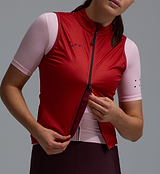 Essentials / Women's Classic LITE Gilet - Fox Red