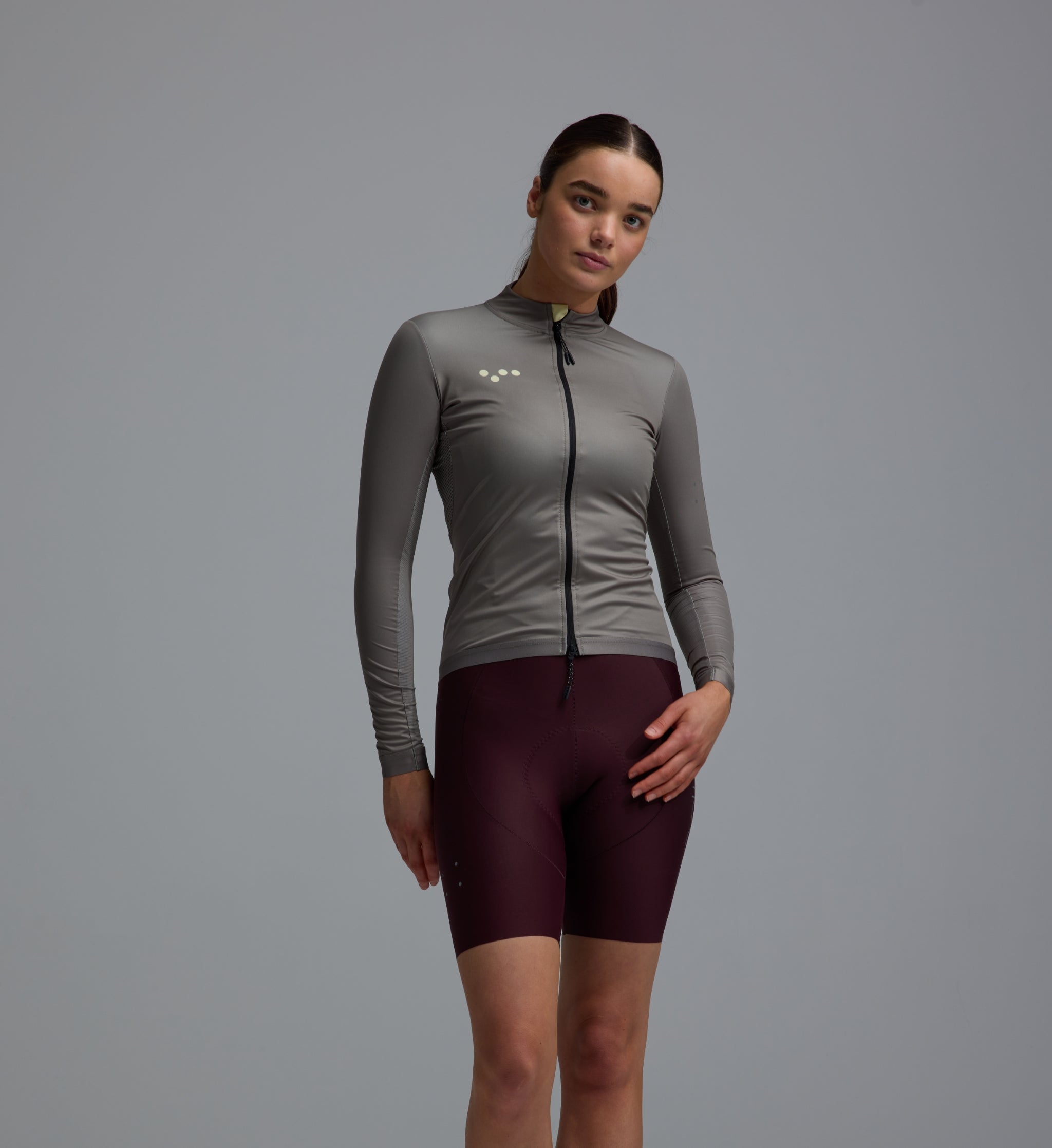 Essentials Women's Classic cycling jacket Artichoke green