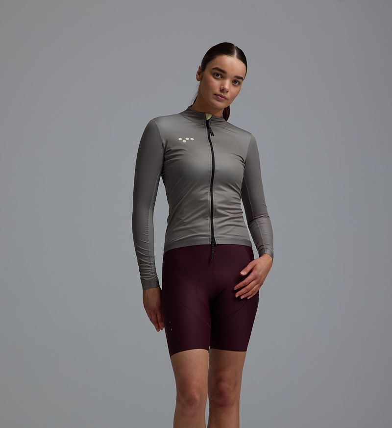 Essentials / Women's Classic Jacket - Artichoke