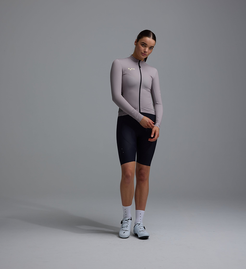Essentials / Women's Midweight LS Jersey - Hide