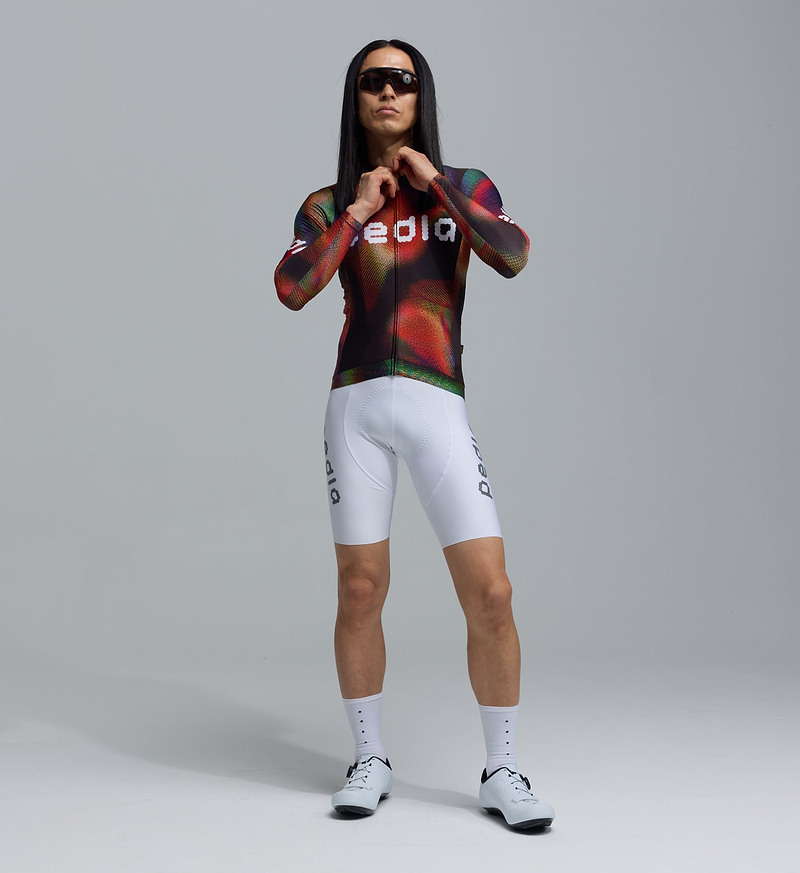 Pedla Colour Wheel Men's Classic Long Sleeve Jersey Motion Black - Designed as your go-to long sleeve cycling jersey for any ride, the Long Sleeve Classic Cycling Jersey combines performance, comfort, and style in one versatile piece.