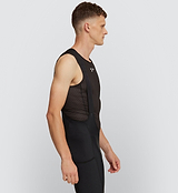 Pedla Essentials Men's Air Base Layer Black - The Men's Air Base Layer is an absolute must-have for any serious cyclist. Designed specifically for men, this base layer is not only breathable and comfortable, but it also provides the ultimate level of comfort when you're out on the road.