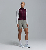 Women's Classic LITE gilet in fig — lightweight windproof, water-resistant cycling vest; breathable recycled fabric, mesh back panel, SAB two-way zipper, silicone hem, reflective details, three reinforced rear pockets for road riding