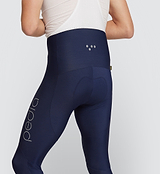 Close-up of the Navy Men's SuperFLEECE 2.0 Cycling Bib Tights fabric, focusing on the exceptional warmth and comfort provided by the fleece-lined performance material.