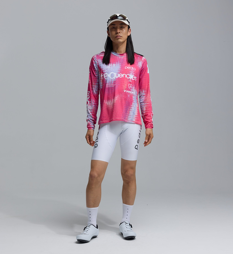 ON_OFF Grid unisex long‑sleeve “Frequencies” cycling tech tee (front) — pink ultralight Italian knit, breathable, UPF 50+, flatlock seams, hydration tube channel; ideal for gravel, endurance and off‑grid riding