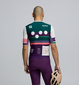 Pedla Heritage Men's Classic Jersey Multi - Designed as your go-to cycling jersey for any ride, the Classic Cycling Jersey combines performance, comfort, and style in one essential piece. Whether you're riding long distances or enjoying a casual bike ride, this jersey offers a perfect fit and reliable performance in all conditions.