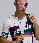 Pedla Heritage Men's Classic Jersey Multi - Designed as your go-to cycling jersey for any ride, the Classic Cycling Jersey combines performance, comfort, and style in one essential piece. Whether you're riding long distances or enjoying a casual bike ride, this jersey offers a perfect fit and reliable performance in all conditions.