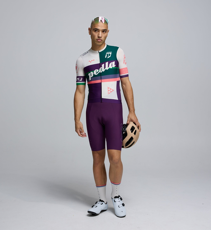 Pedla Heritage Men's Classic Jersey Multi - Designed as your go-to cycling jersey for any ride, the Classic Cycling Jersey combines performance, comfort, and style in one essential piece. Whether you're riding long distances or enjoying a casual bike ride, this jersey offers a perfect fit and reliable performance in all conditions.