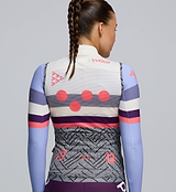 Close-up of RideKnit gilet fabric – showcasing durable, recycled material with SAB two-way zipper and reflective accents