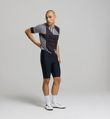 Pedla HoundsKNIT Tech Tee Black OFFSET - Escape the ordinary and redefine your cycling experience with the Tech Tee. This isn't just any cycling apparel; it's a revolution in comfort and style, meticulously designed for the road or gravel grinder who values freedom and flexibility.