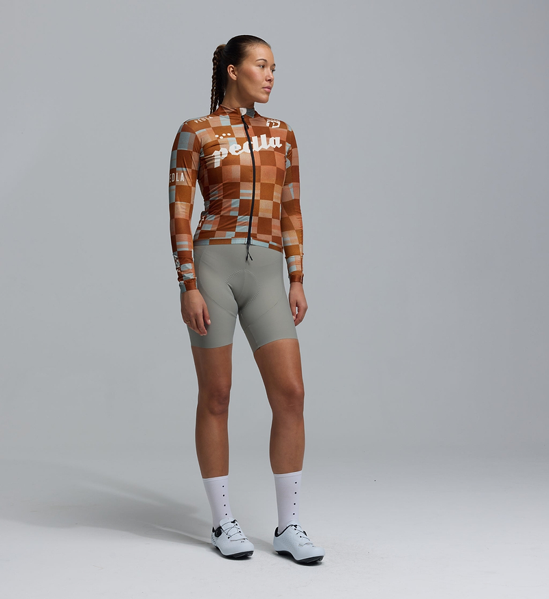 Heritage women's Classic Cycling Jacket, Checkers Amber — lightweight, windproof, water-resistant packable cycling shell with breathable mesh panels, two-way zipper, silicone hem and rear zip pocket (front view)