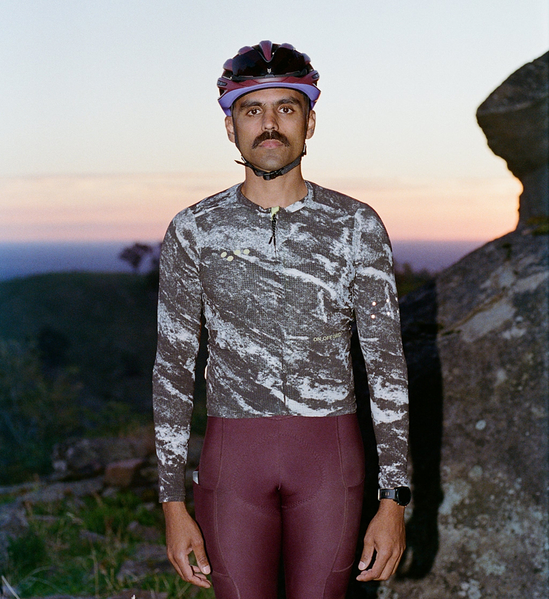 ON_OFF GRID SuperSYSTEM men's long-sleeve basalt cycling jersey front — ultralight high-stretch breathable moisture-wicking gravel & road performance with bonded hem, hydration tube channel, reflective accents, form-fitting