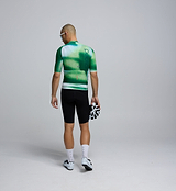 Pedla PRO Men's Pursuit 2.0 Jersey AirFoils Green - Meet your short sleeve cycling jersey for when rapid is the name of the game. High end Italian fabrics combine with an engineered fit to result in a jersey ready for your next pursuit. The AeroPRISMA sleeves are finished at the hems with a heat-welded seal, negating the need for any stitching.