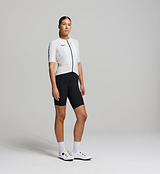 Profile view of the Women’s Pursuit AIR Cycling Jersey, highlighting its heat-welded Ultralite Aero sleeves with silicone-injected grippers for a sleek and secure fit.