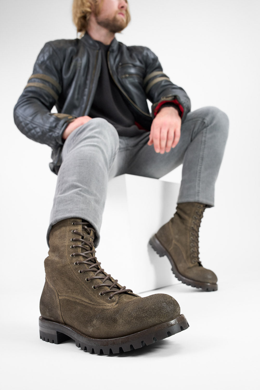 CAMDEN moss-brown suede military boots.