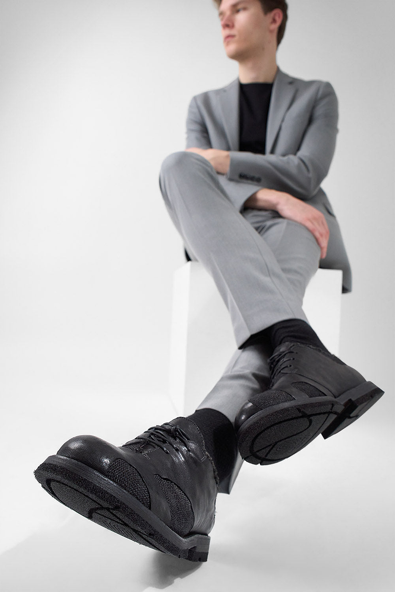 black leather canvas shoes