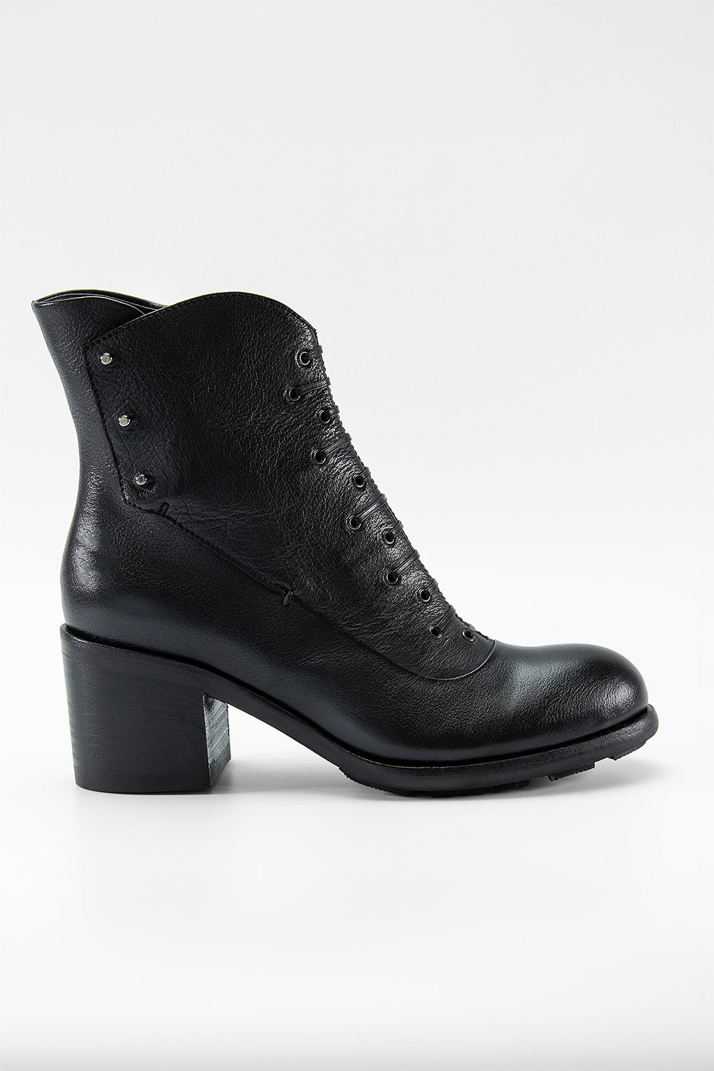 RILEY urban-black vintage ankle boots.