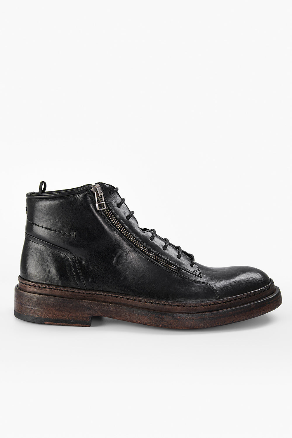 UNTAMED STREET Men Black Calf-Leather Chukka Boots YORK