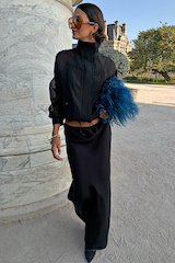caption_Model is 5ft7” and wears size M