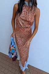 caption_Model is 5ft7” and wears UK size 10/ US 6 
