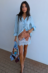 caption_Model is 5ft7” and wears UK size 10/ US 6 
