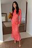 caption_Model is 5ft7” and wears UK size 10/ US 6 
