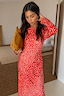 caption_Model is 5ft7” and wears UK size 10/ US 6 
