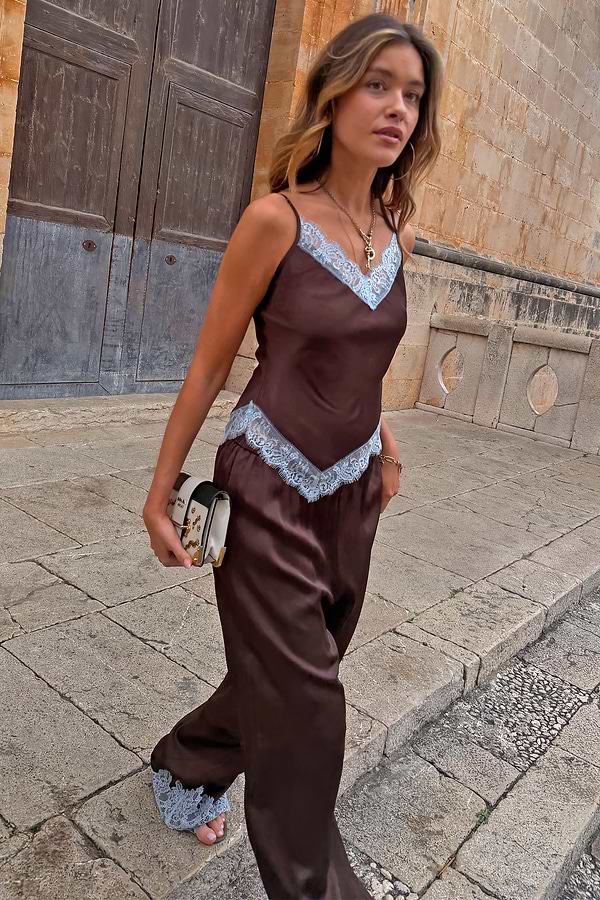 Chocolate Aurelia Top With Blue Lace
