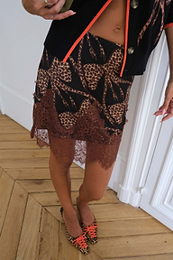 caption_Model is 5ft5” and wears UK size 8/ US 4