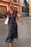caption_Model is 5ft5” and wears UK size 10/ US 6