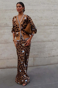 caption_Model is 5ft7” and wears size M
