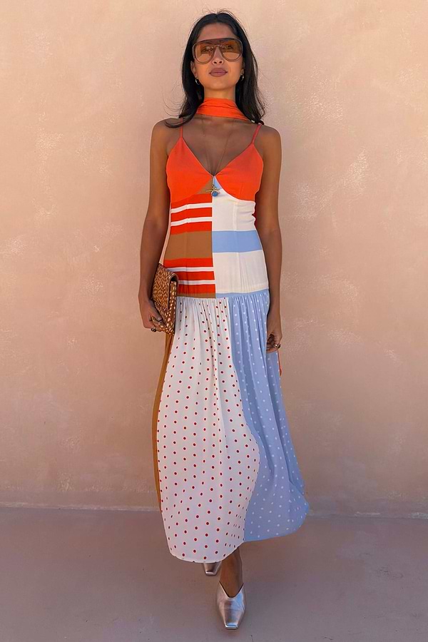 caption_Model is 5ft7” and wears UK size 10/ US 6 
