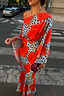 Thumbnail for caption_Model is 5ft7” and wears UK size 10/ US 6 