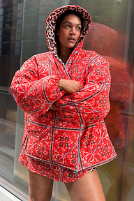 caption_Model is 5ft9” and wears size XL